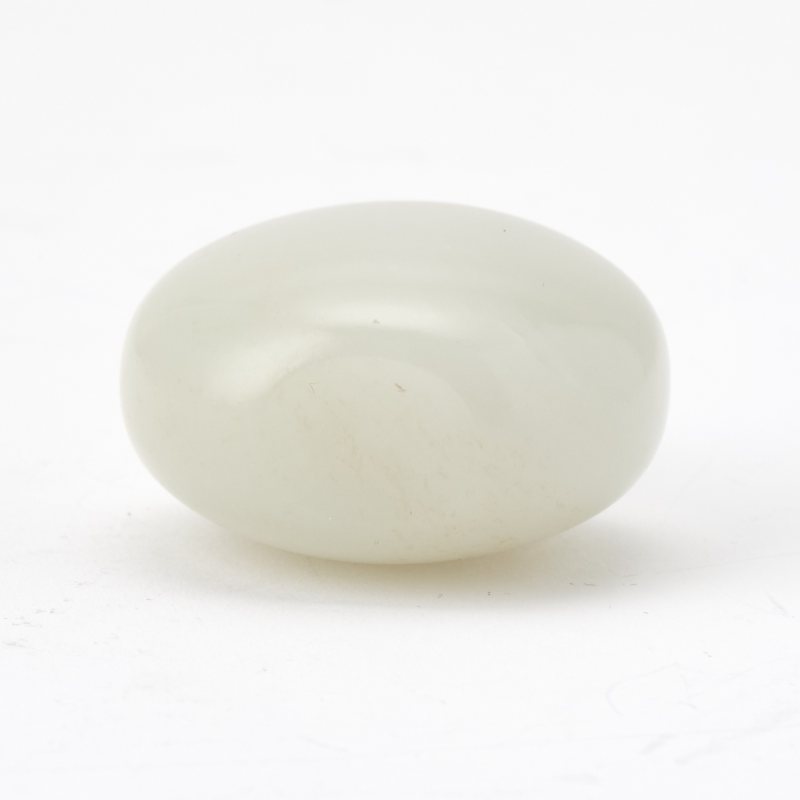 A Chinese Pale Celadon Jade Snuff Bottle - 图4