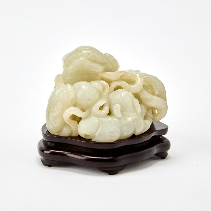 A Chinese Celadon Jade Figural Group - 图2