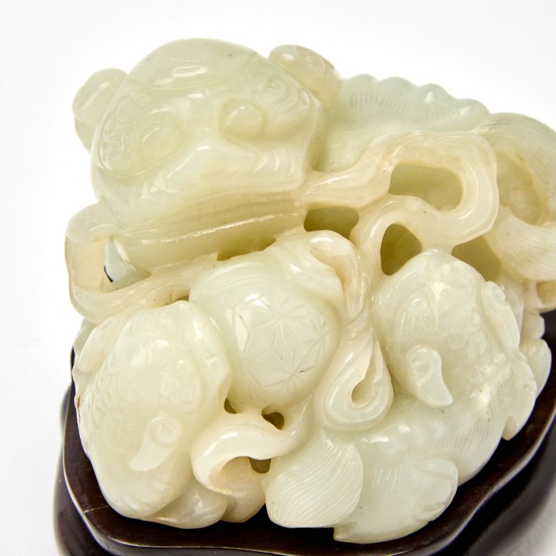 A Chinese Celadon Jade Figural Group - 图6
