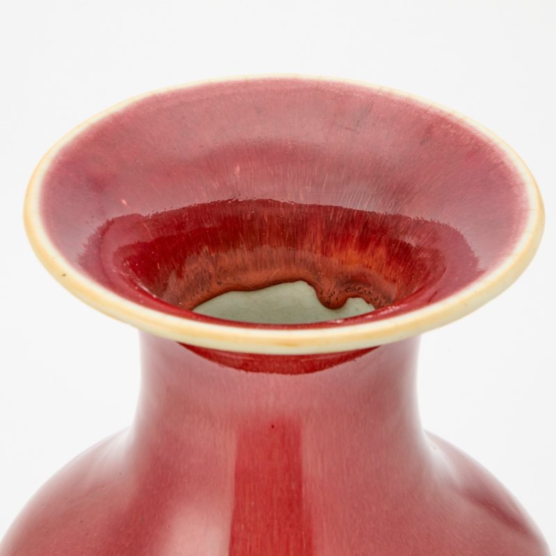 A Chinese Copper Red Glazed Porcelain Vase - 图3