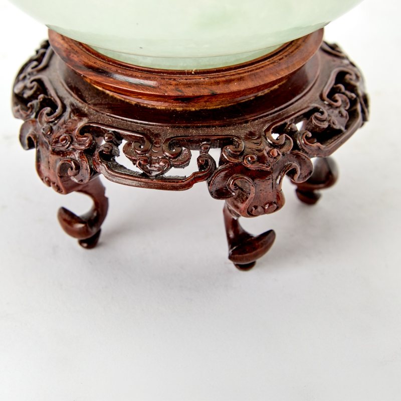 A Chinese Carved Jadeite Bowl - 图4