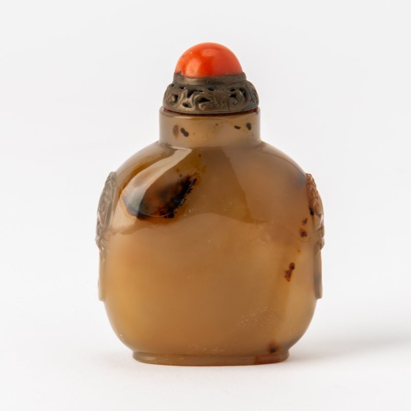 A Chinese Carved Agate Snuff Bottle - 图3
