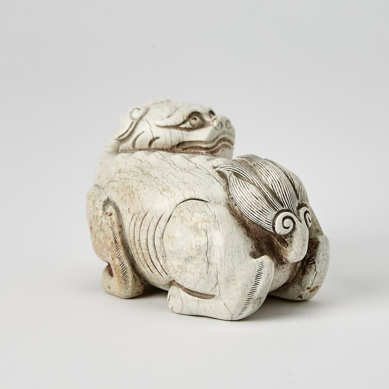 A Chinese Carved Jade Recumbent Qilin - 图3