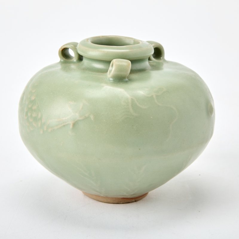 A Chinese Longquan Celadon Jar - 图3