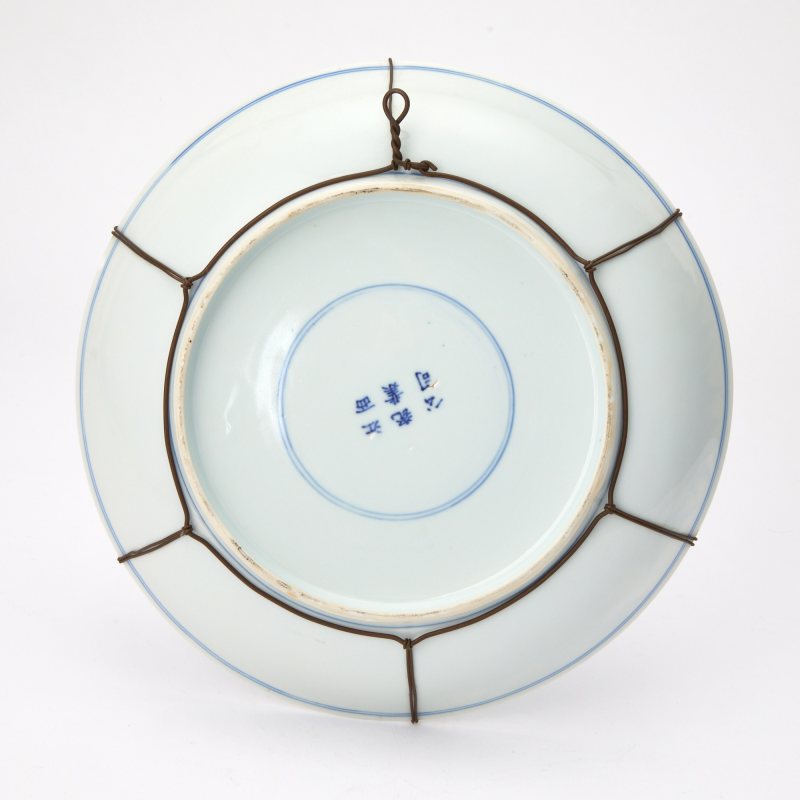 A Large Chinese Blue and White Porcelain ‘Magpie’ Dish - 图2