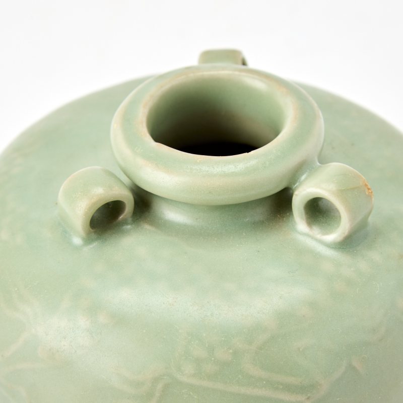 A Chinese Longquan Celadon Jar - 图5