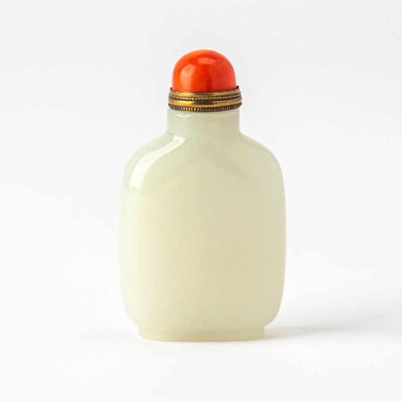 A Chinese White Jade Snuff Bottle