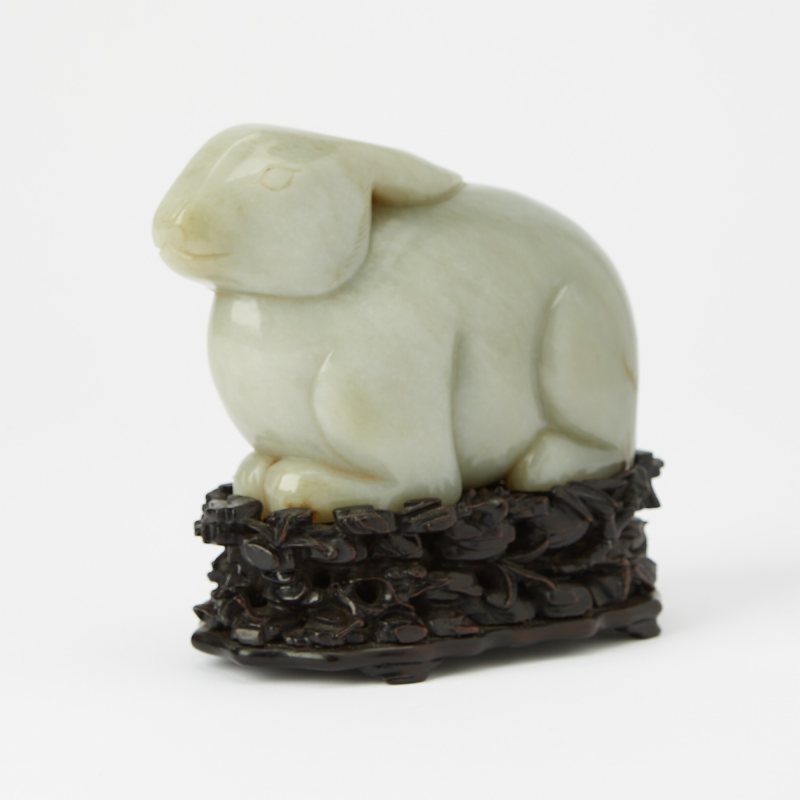 A Chinese Greyish Celadon Jade Rabbit - 图3