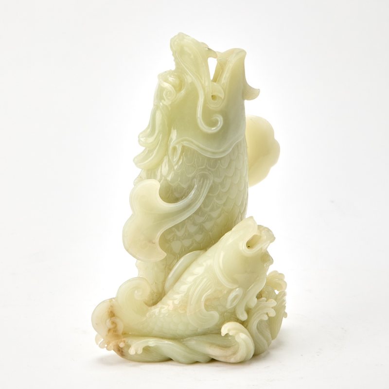 A Chinese Celadon Jade Carving of a Figural Group - 图4