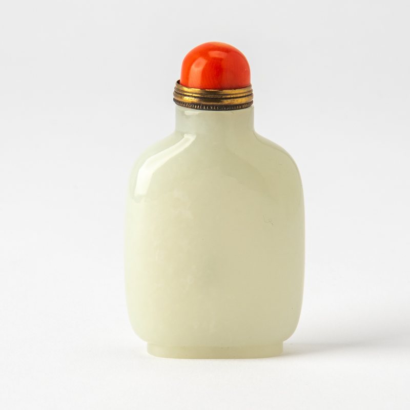 A Chinese White Jade Snuff Bottle - 图2