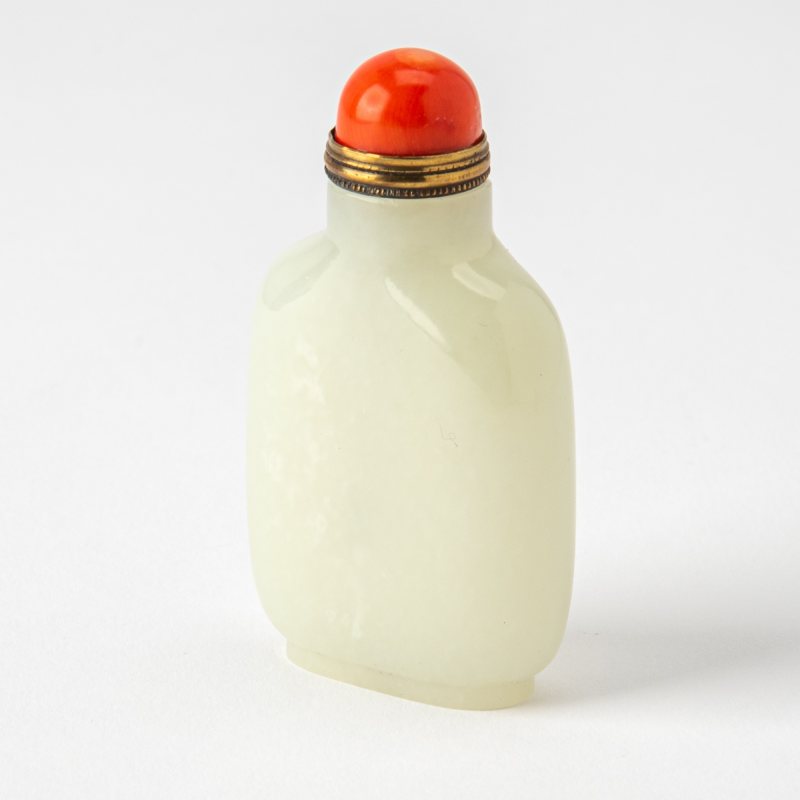 A Chinese White Jade Snuff Bottle - 图3