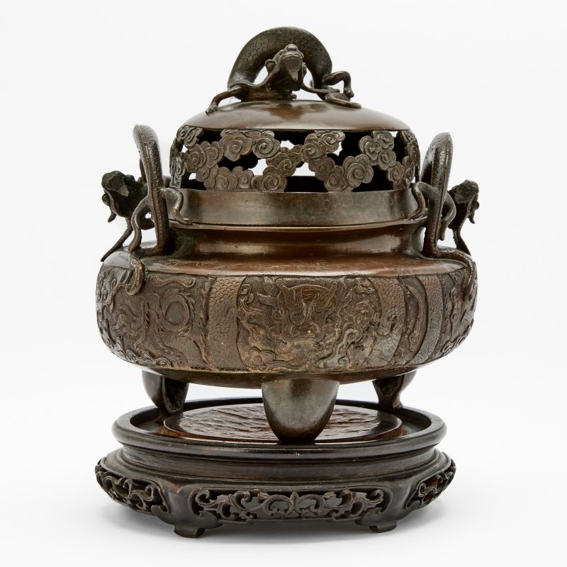 A Chinese Cast Bronze Censer and Cover - 图2