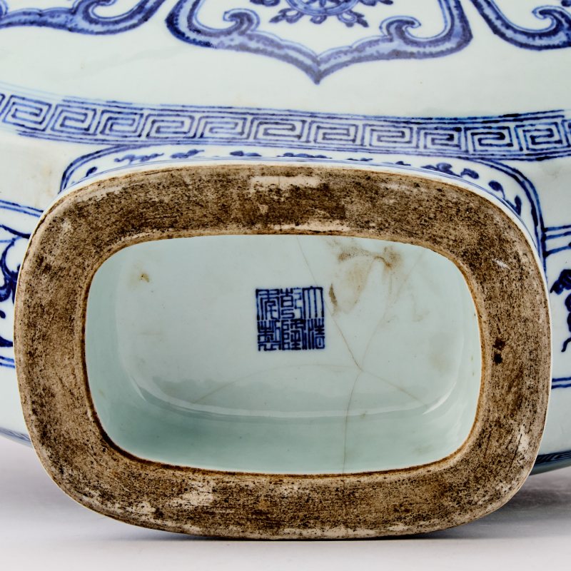 A Chinese Ming-Style Blue and White Porcelain Moon Flask, Bianhu - 图9