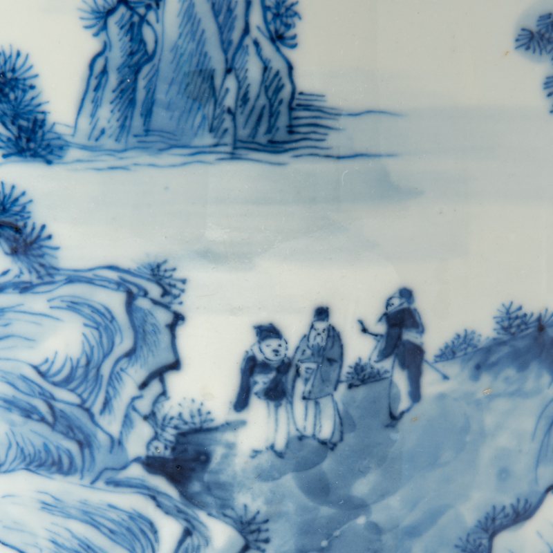 A Chinese Kangxi-Style Blue and White Porcelain Rouleau Vase - 图4