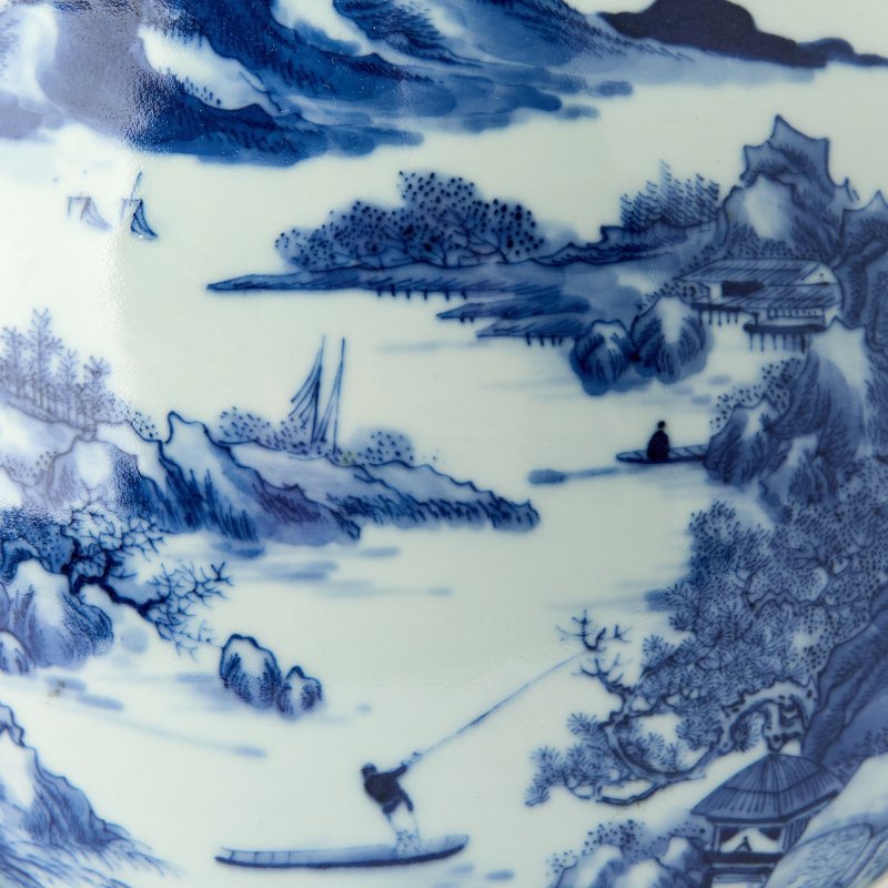 A Chinese Blue and White and Celadon Glazed Porcelain Hu Vase - 图7