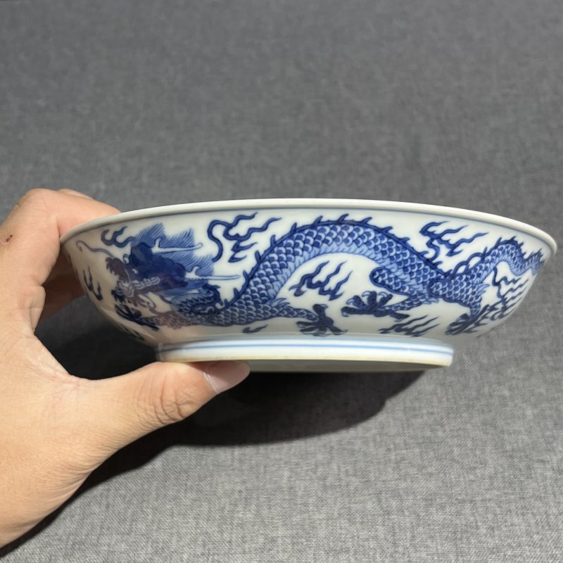 清乾隆青花双龙赶珠纹盘 - 图7
