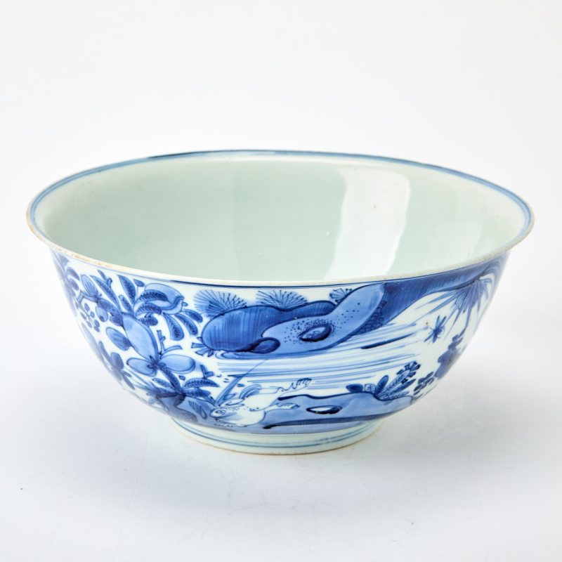 An Unusual Chinese Blue and White Porcelain Bowl - 图4