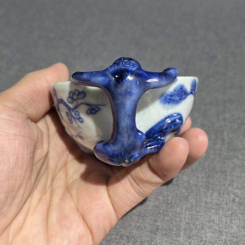 清中期花卉堆塑大杯 - 图7
