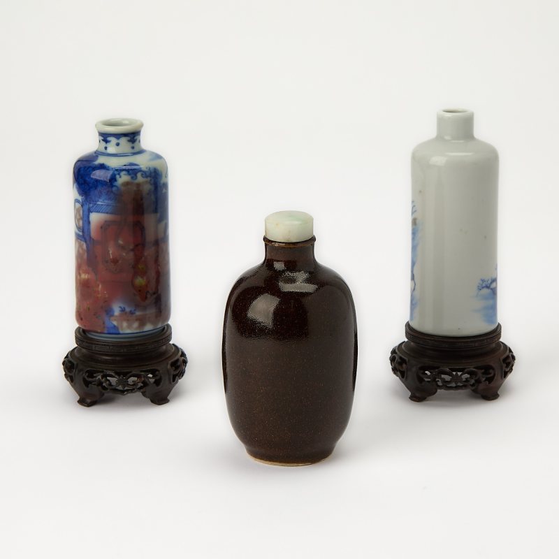 Three Chinese Glazed Porcelain Snuff Bottles - 图2