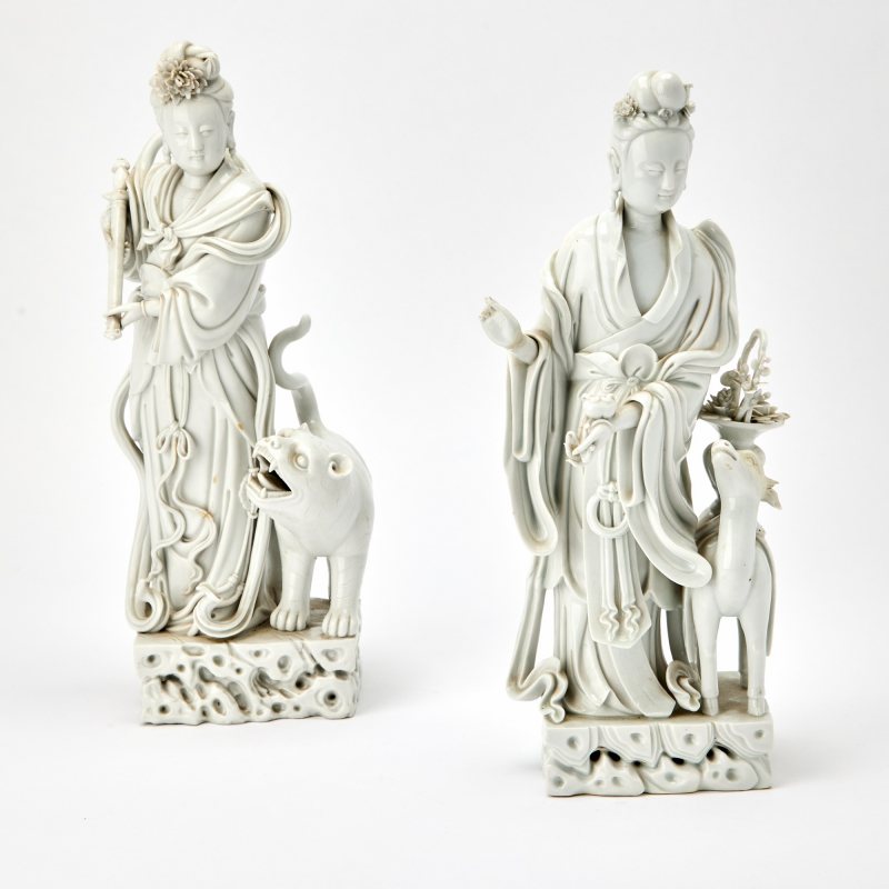 Two Chinese Dehua Porcelain Figures of Guanyin - 图2