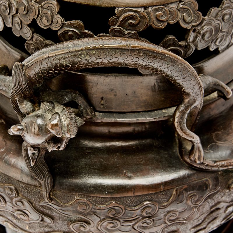 A Chinese Cast Bronze Censer and Cover - 图6