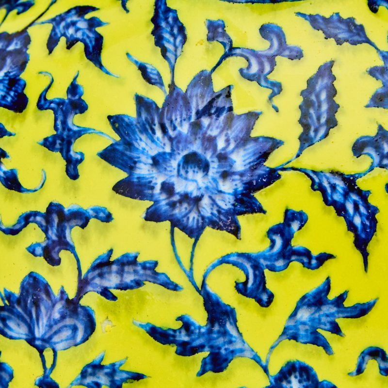 An Exceptionally Rare Chinese Yellow Ground and Underglaze Blue Porcelain Moon Flask, Baoyueping - 图5
