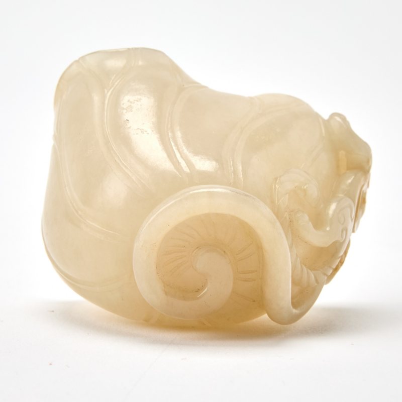 A Chinese Carved White Jade Water Coupe - 图5