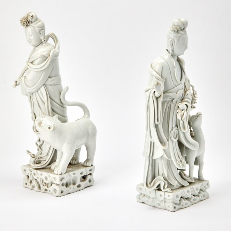 Two Chinese Dehua Porcelain Figures of Guanyin - 图3