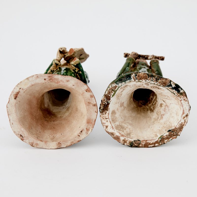 A Group of Four Chinese Green Glazed Pottery Figures of Musicians - 图6