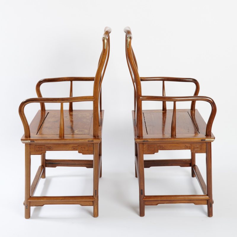 A Pair of Chinese Huanghuali and Mixed Hardwood Yokeback Armchairs, Nanguanmaoyi - 图3