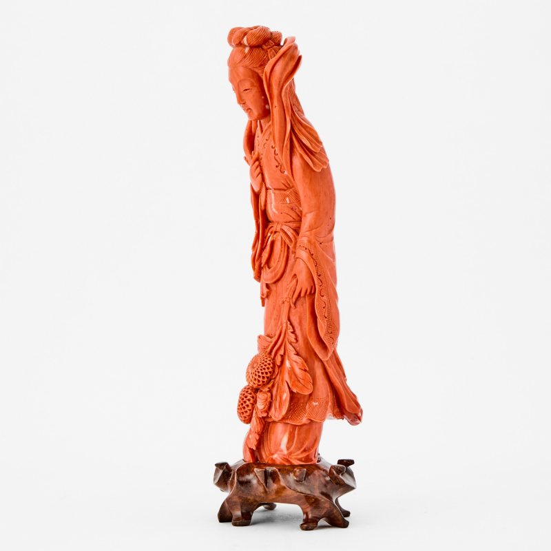 A Chinese Carved Coral Figure of a Meiren - 图2