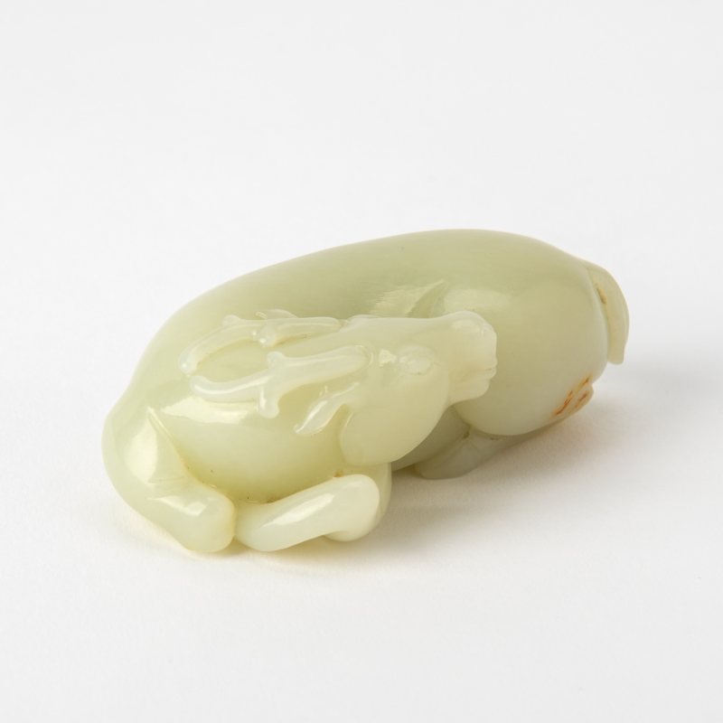A Fine Chinese Celadon Jade Deer - 图3