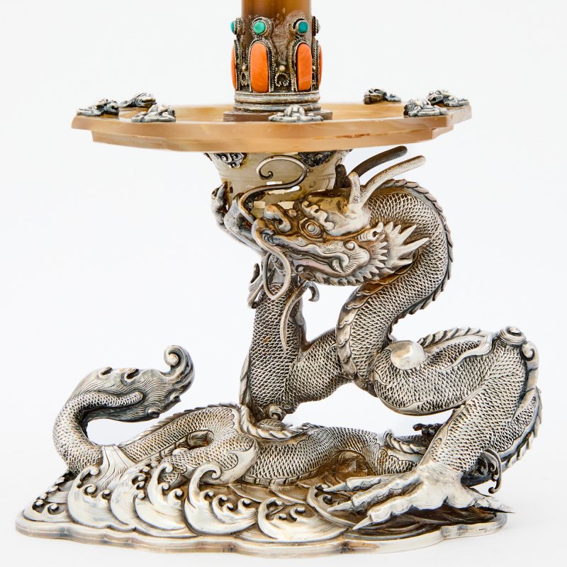 A Fine and Unusual Chinese Silver and Agate Candle Holder - 图2