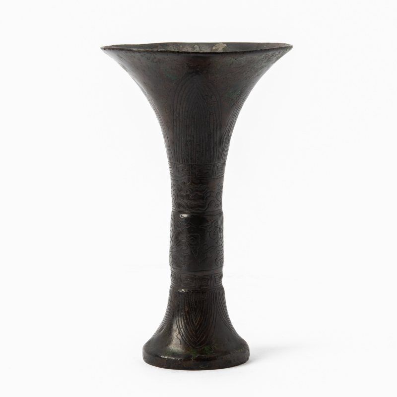 A Chinese Cast Bronze Gu Vase - 图3