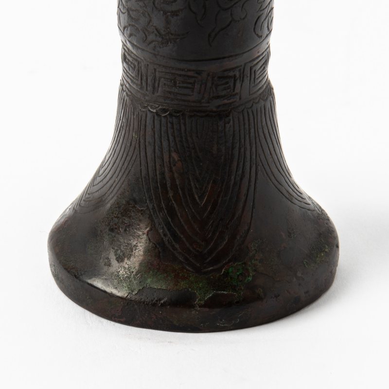 A Chinese Cast Bronze Gu Vase - 图4