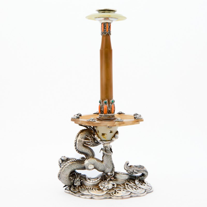 A Fine and Unusual Chinese Silver and Agate Candle Holder - 图3