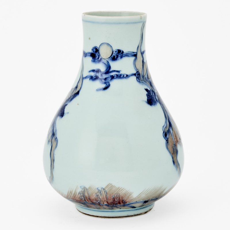 A Chinese Blue and Copper Red Decorated Porcelain Vase - 图2