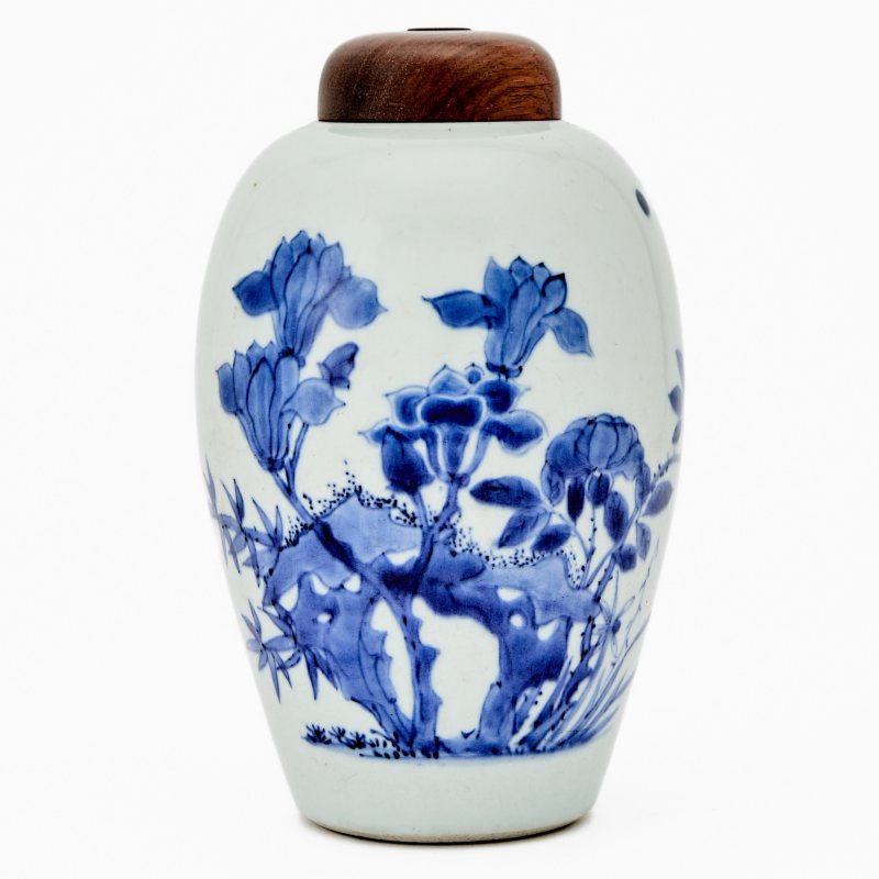 A Chinese Blue and White Porcelain Ovoid Jar