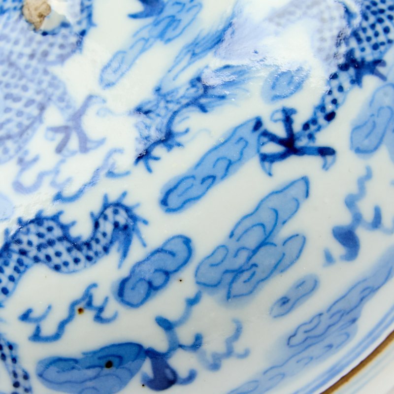A Chinese Blue and White Porcelain Covered Paste Box - 图5
