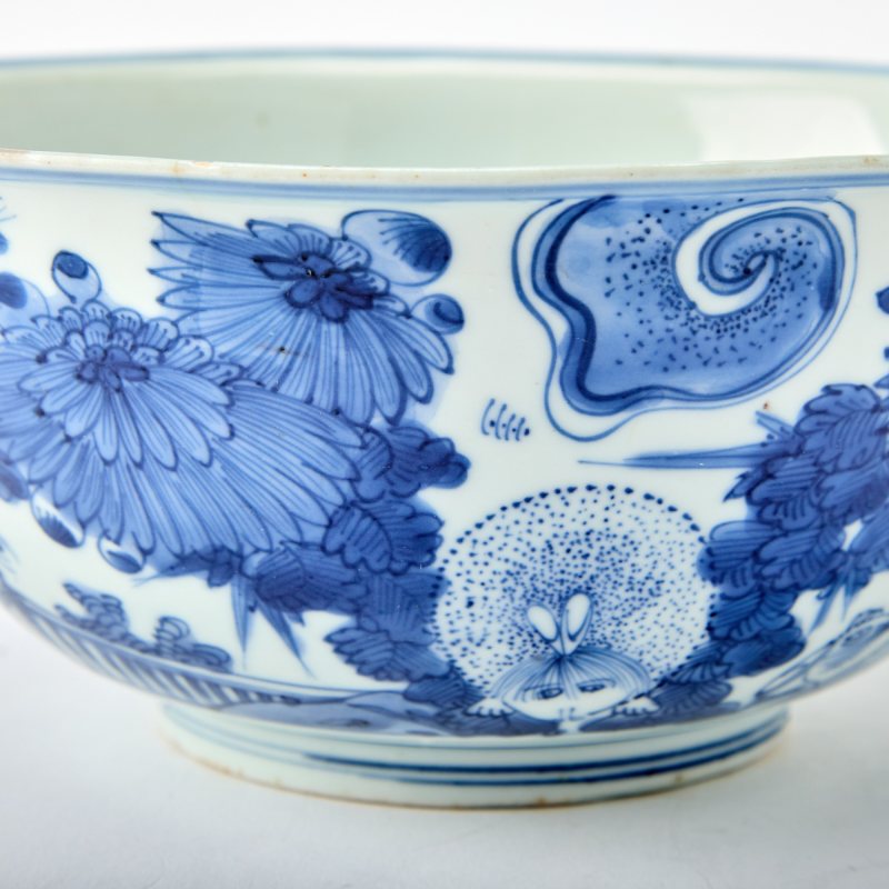 An Unusual Chinese Blue and White Porcelain Bowl - 图9