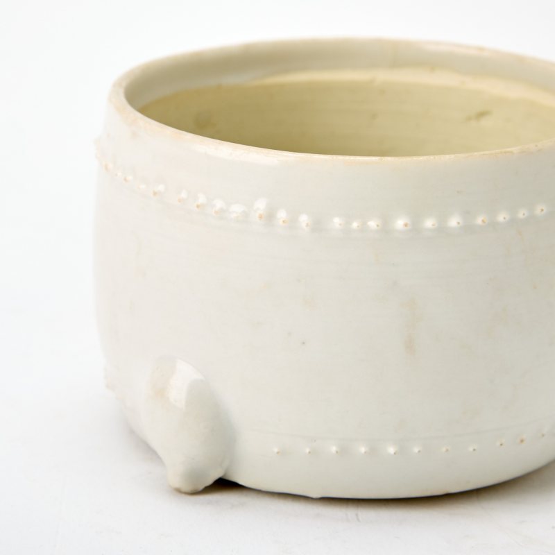 A Chinese Ding-Type Barrel-Form Ceramic Censer - 图3
