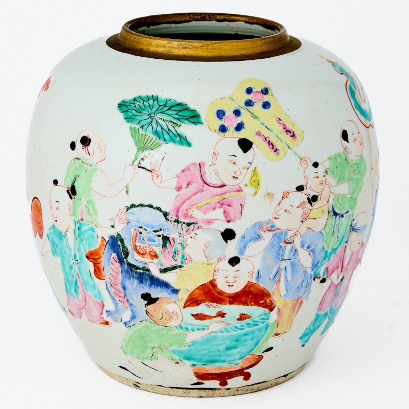 A Chinese Enameled Porcelain Jar