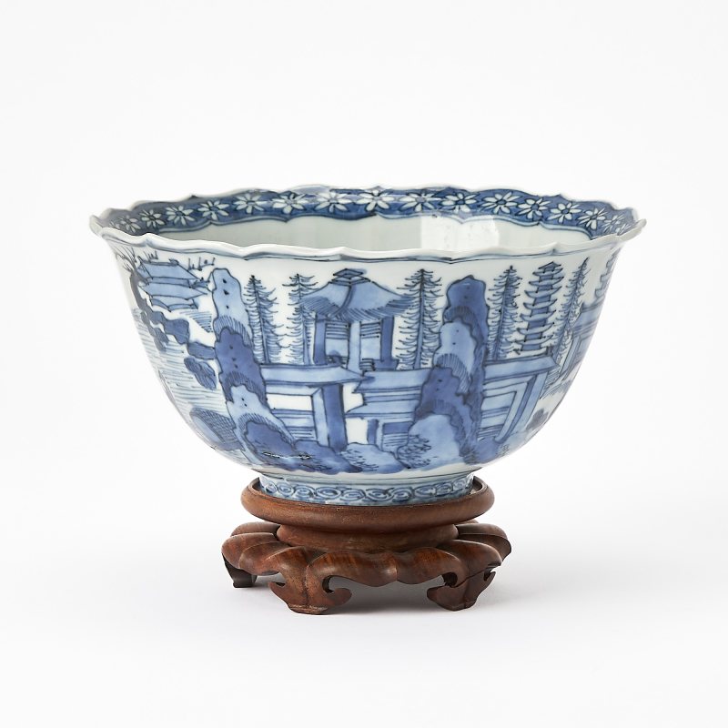 A Chinese Blue and White Porcelain Bowl - 图2