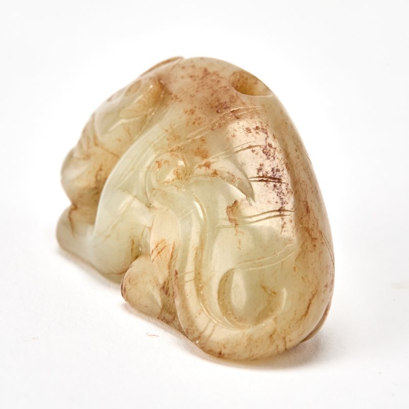 A Chinese Celadon Jade Toggle of a Tiger - 图3