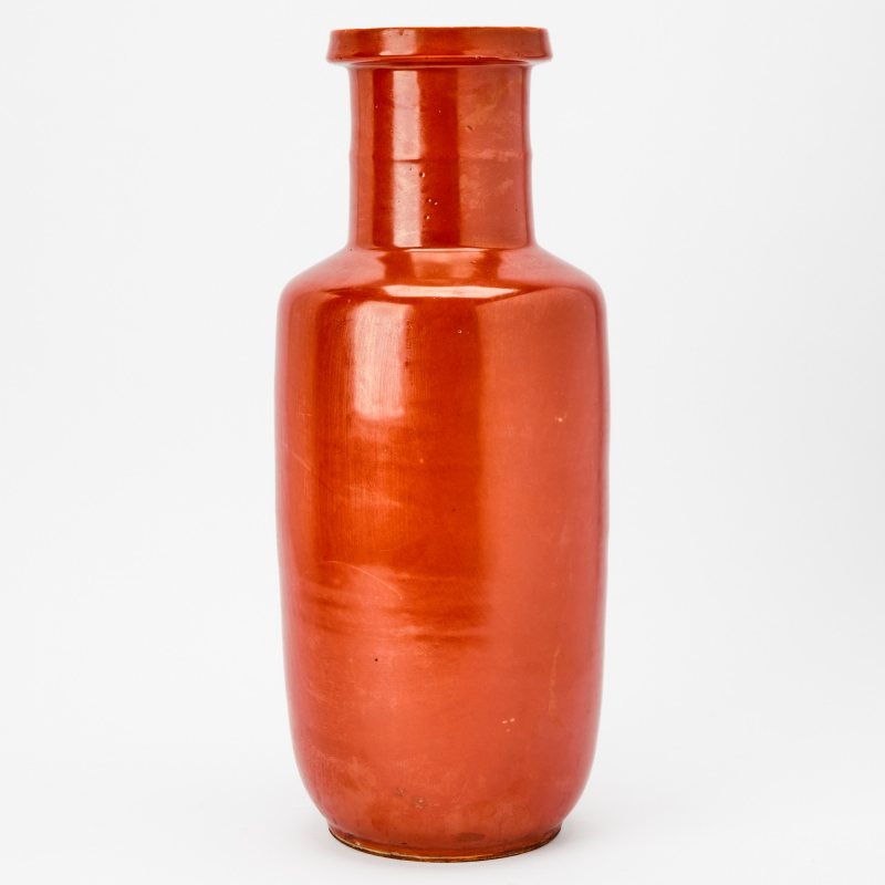A Chinese Coral Glazed Porcelain Rouleau Vase - 图2