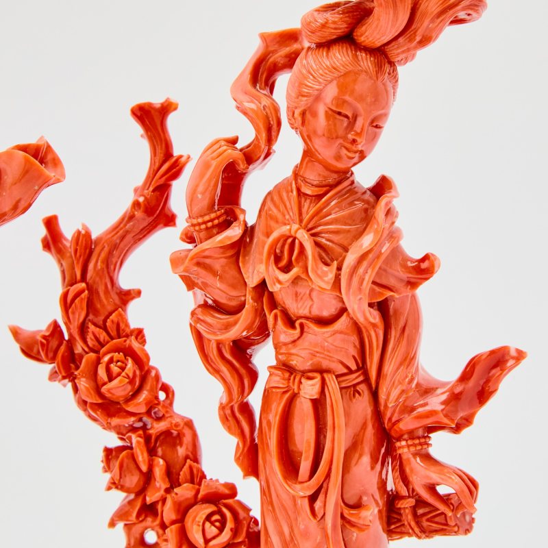 A Chinese Coral Figural Group Carving - 图3