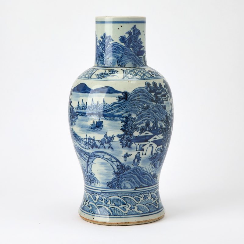 A Chinese Blue and White Porcelain Vase