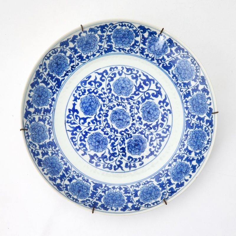 A Pair of Chinese Blue and White Porcelain Dishes - 图2