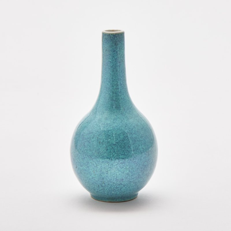 A Chinese Robin's Egg Glazed Porcelain Bottle Vase - 图2