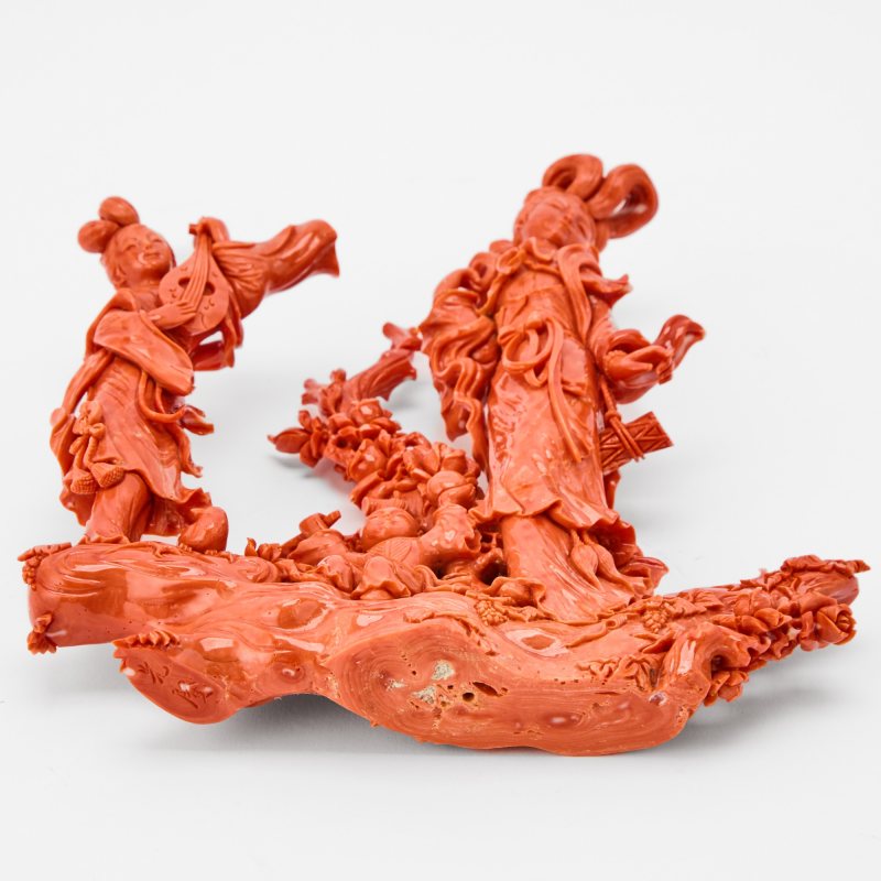 A Chinese Coral Figural Group Carving - 图6